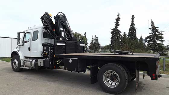 HIAB 211EP-5 HiDuo on Freightliner Truck For Sale